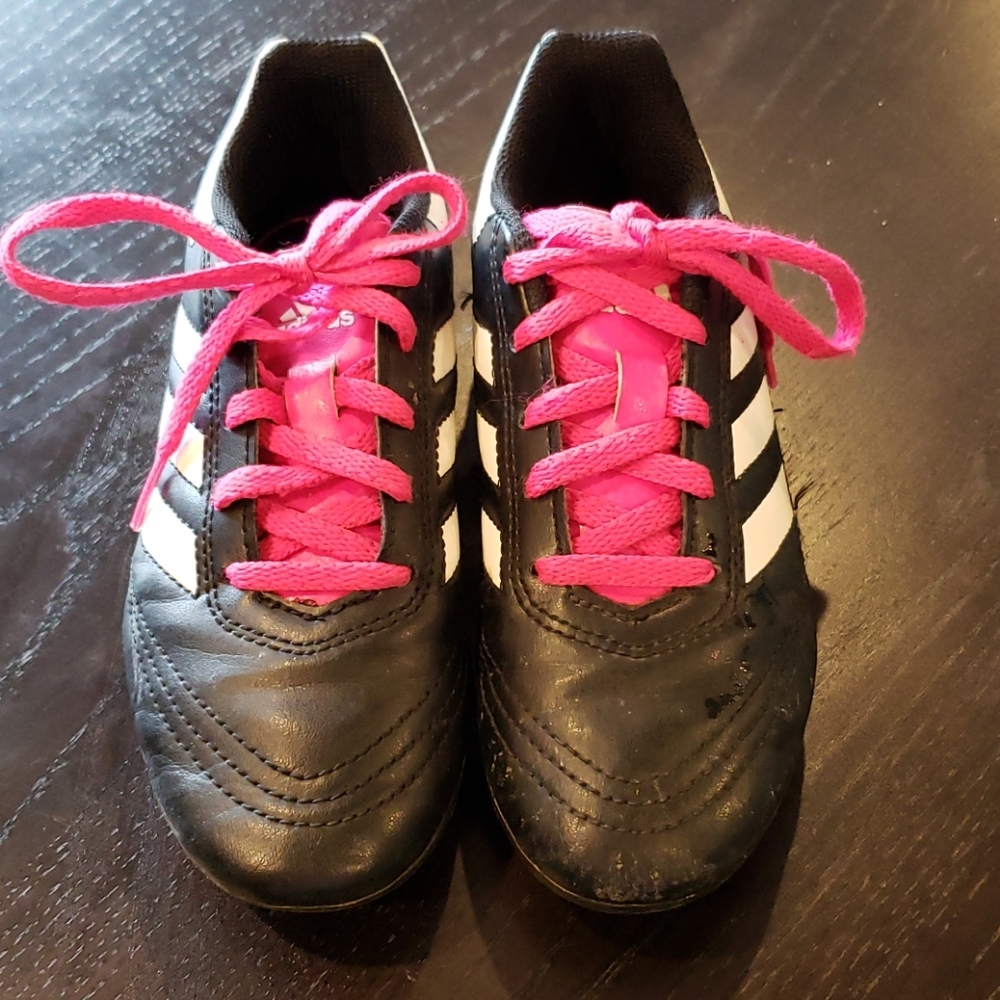 Adidas girls soccer cleats Size 1